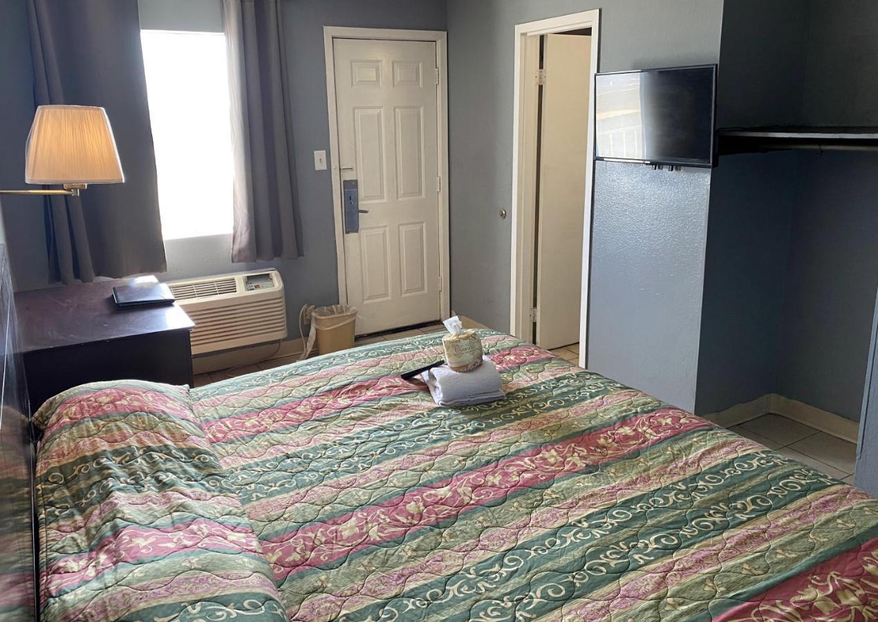 Travel Inn Сан Антонио Екстериор снимка