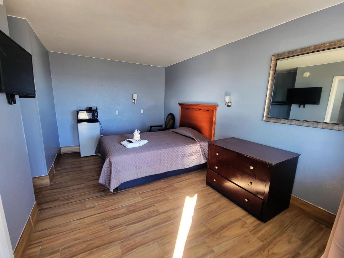 Travel Inn Сан Антонио Екстериор снимка
